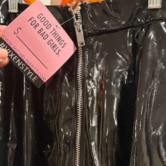 Vixen by Micheline Pitt Glossy Black Midi Skirt Sz.XS w/silver zip back - Picture 8 of 11